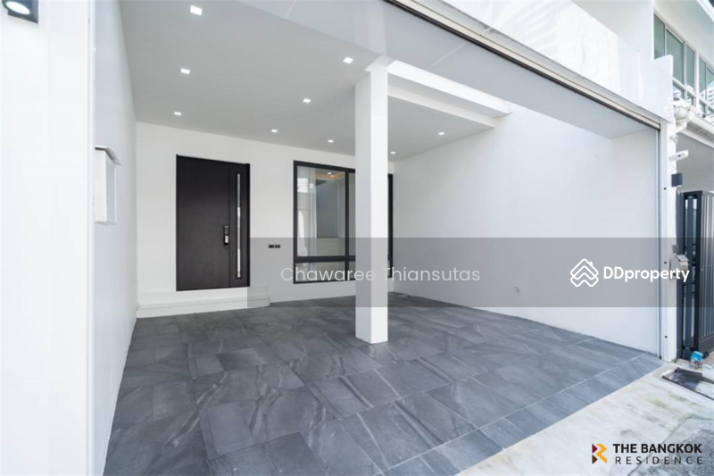 For Sale - Townhouse Sukhumvit 15 near BTS asoke, Bangkok