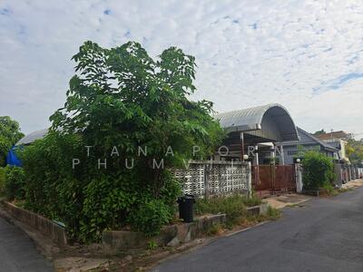 ขาย - บ้าน 2-ห้องนอน, กรุงเทพ