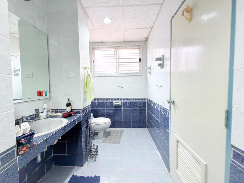 For Sale - Sea View Townhouse for Sale in Phala Beach, Ban Chang, Rayong, Rayong