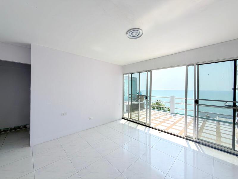 For Sale - Sea View Townhouse for Sale in Phala Beach, Ban Chang, Rayong, Rayong