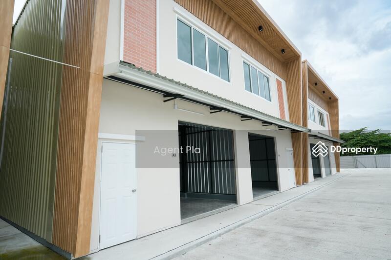 For Rent - UP Space Onnut – Office + Warehouse for rent, near the Yellow Line Si Nut Station only 800 m., Bangkok