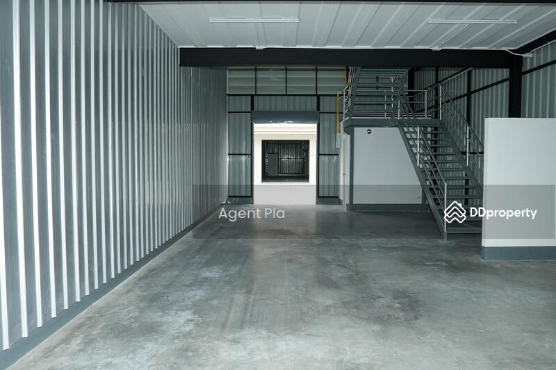 For Rent - UP Space Onnut – Office + Warehouse for rent, near the Yellow Line Si Nut Station only 800 m., Bangkok
