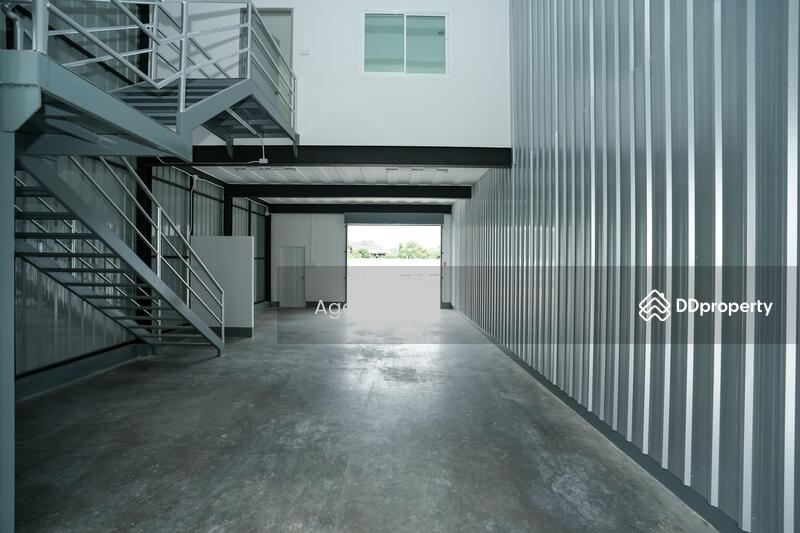 For Rent - UP Space Onnut – Office + Warehouse for rent, near the Yellow Line Si Nut Station only 800 m., Bangkok