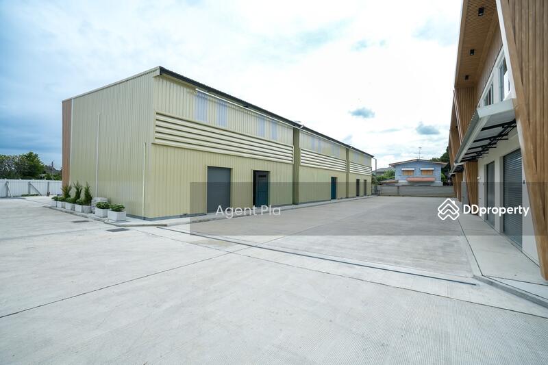 For Rent - UP Space Onnut – Office + Warehouse for rent, near the Yellow Line Si Nut Station only 800 m., Bangkok