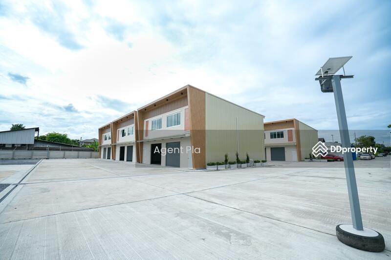 For Rent - UP Space Onnut – Office + Warehouse for rent, near the Yellow Line Si Nut Station only 800 m., Bangkok
