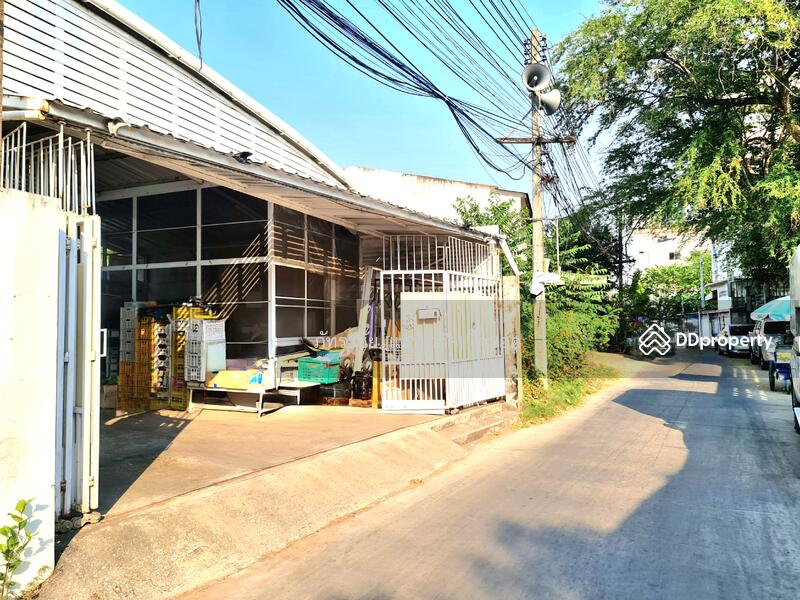 สนใจ ติดต่อคุณอุบล  099-2262928  @KrutzRealty.com
