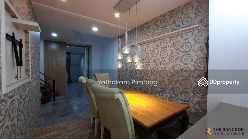 For Rent - Varathorn Ville Pattanakarn 44, Bangkok