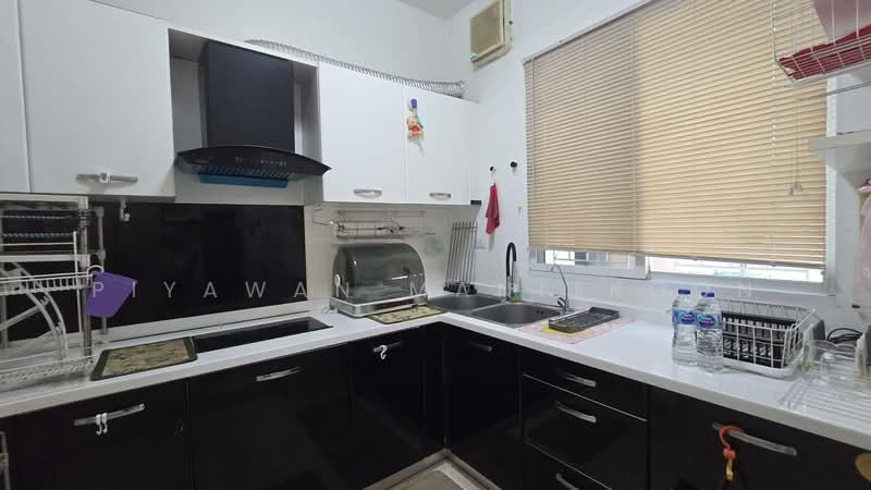 Baan Klang Muang S-Sense Srinakarin, Bangkok, Srinakarin Road, Nong Bon, Prawet, Bangkok, 3 Bedrooms, 180 sqm, Townhouse For Sale, by Piyawan Manitkoon, 60110016 - DDproperty.com
