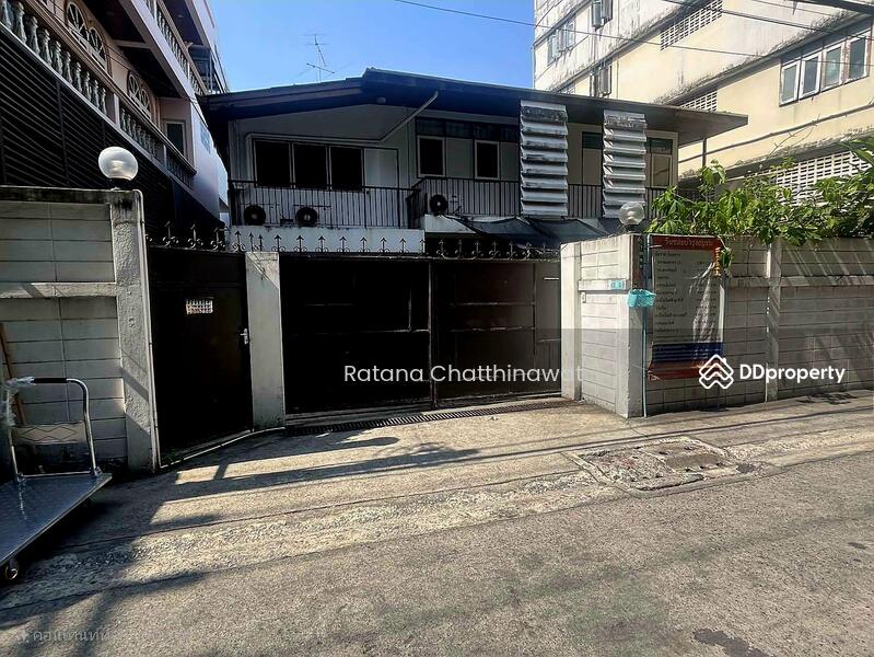 For Sale - Detached house on Sathorn road for sale 73 sqw., Bangkok