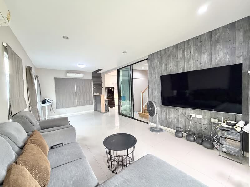 Passorn Prestige Pattanakarn 38 : ภัสสร เพรจทีส พัฒนาการ 38, กรุงเทพ, ซอยพัฒนาการ 38, สวนหลวง, สวนหลวง, กรุงเทพ, 135 ตร.ม., บ้านเดี่ยว ขาย, โดย จิรกิตติ์ (คิม)เจริญบัณฑิตสกุล, 60110429 - DDproperty.com