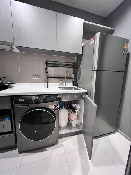 Life Asoke Hype, Bangkok, 339 Chaturathit Rd, Makkasan, Ratchathewi, Bangkok, 2 Bedrooms, 65 sqm, Condo For Rent, by Agentbkk, 60110432 - DDproperty.com