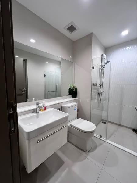 Life Asoke Hype, Bangkok, 339 Chaturathit Rd, Makkasan, Ratchathewi, Bangkok, 2 Bedrooms, 65 sqm, Condo For Rent, by Agentbkk, 60110432 - DDproperty.com