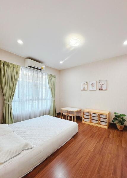 Leon Sukhumvit 62, Bangkok, Soi Sampopnaruemit, Bang Chak, Phra Khanong, Bangkok, 3 Bedrooms, 210 sqm, Townhouse For Rent, by NTG Property House Co.,Ltd., 60110875 - DDproperty.com