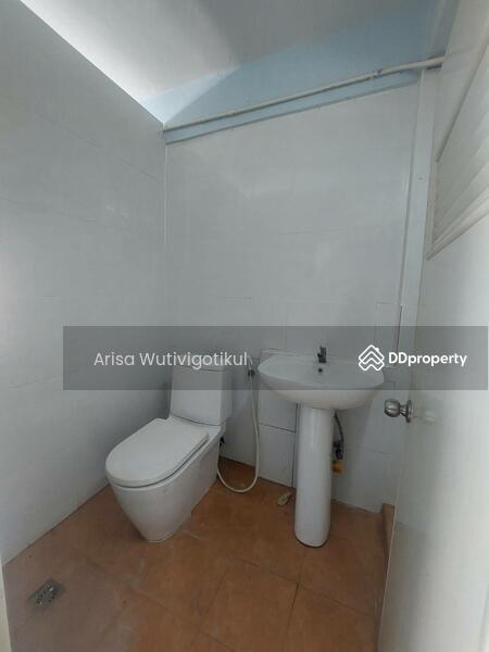 For Rent - 4-story building, Pathum Thani
