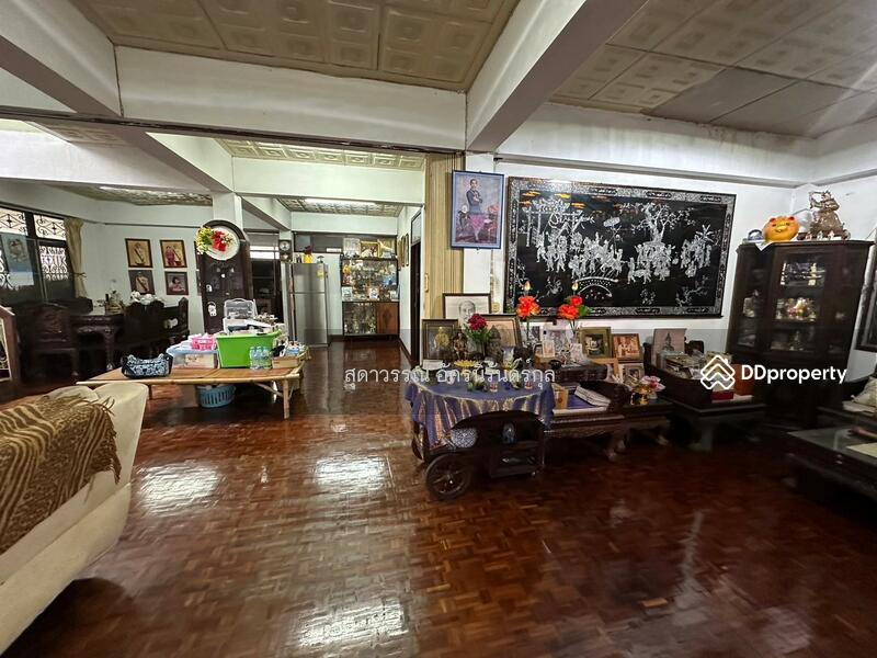 ห้องรับแขกด้านล่าง