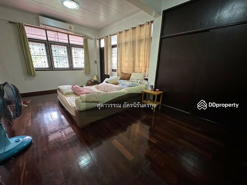ห้องนอนบน