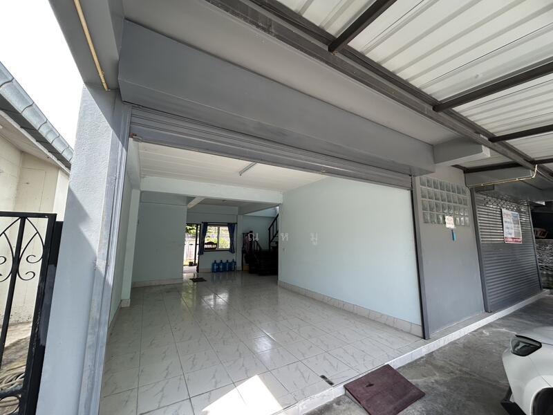 โอกาสทองนักลงทุน! ขายทาวน์โฮม 2 ชั้น 60 ตร.ว ทำเลเป็นที่ต้องการของนักลงทุนตัวจริง, ชลบุรี, ถนนจัดสรร, เสม็ด, เมืองชลบุรี, ชลบุรี, 160 ตร.ม., ทาวน์เฮ้าส์ ขาย, โดย คุณหมู, 60111871 - DDproperty.com