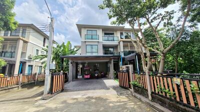 ขาย - Passorn Songprapa : ภัสสร สรงประภา, กรุงเทพ