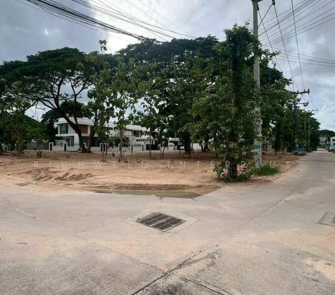 Land for sale, filled in, Nong Prue, 1 rai, corner plot, next to Soi Chaiyaphruek 1 Road,, Chon Buri (Pattaya), Nong Pru, Bang Lamung (Pattaya), Chon Buri (Pattaya), , 2,068 sqm, Land For Sale, by RICHWELL INTERPLUS, 60112130 - DDproperty.com