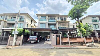 ขาย - Passorn Songprapa : ภัสสร สรงประภา, กรุงเทพ