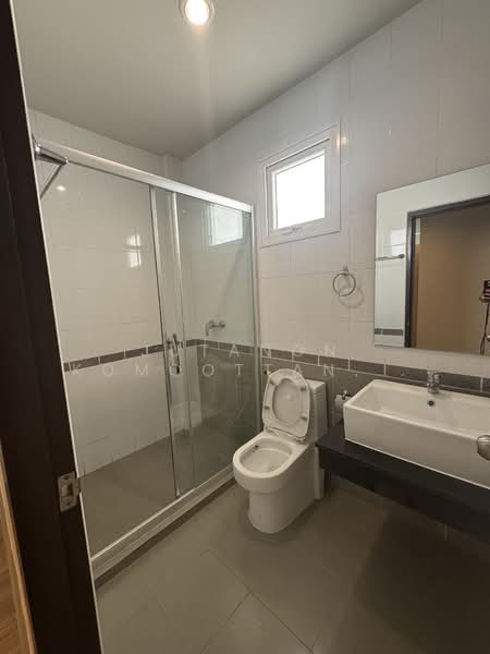 Suvarnabhumi Town @ Hua Takhe, Bangkok, Hua Takhe Community, Lat Krabang Road, Lat Krabang, Lat Krabang, Bangkok, 3 Bedrooms, 230 sqm, Townhouse For Rent, by Jutanon Komoottanaruk, 60112338 - DDproperty.com