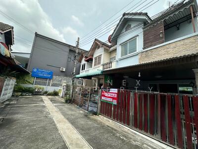 ขาย - บ้านบางกรวย วิลเลจ บางกรวย - ไทรน้อย 17/2 : Baan Bangkruay Village Bang Kruai - Sai Noi 17/2, นนทบุรี