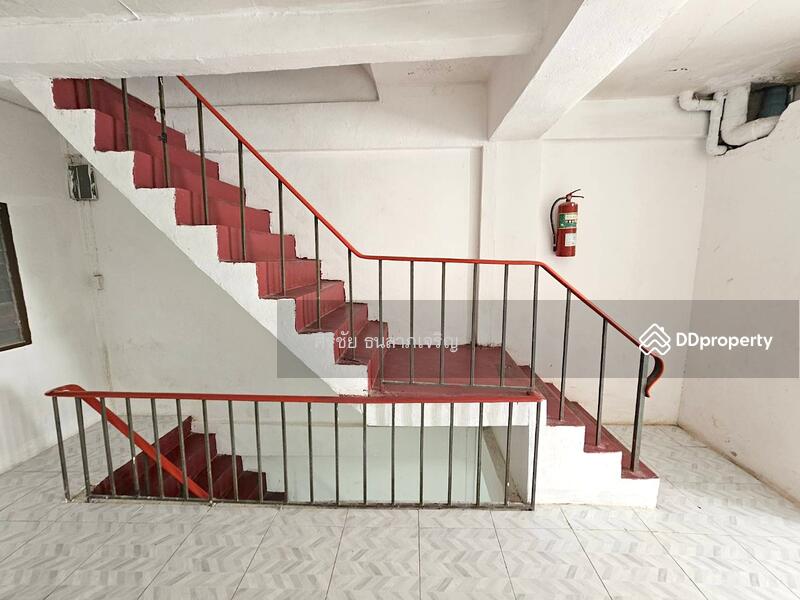 For Rent - A commercial building for rent 168 sqm2 Suksawad 31/1 Ladburana Bangkok near main road express way, Bangkok