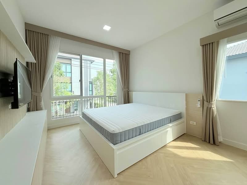 Baan Klang Muang The Edition Srinakarin-Suanluang, Bangkok, Dok Mai, Prawet, Bangkok, 3 Bedrooms, 148 sqm, Single Detached House For Rent, by ปรินทร์ญาดา ชิณโชติ, 60112720 - DDproperty.com