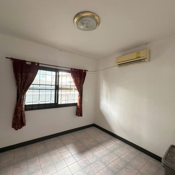ขายถูกมาก!! บ้านเดี่ยวนอกโครงการ (ขนาด 88 ตร.ว.) สาทร - กัลปพฤกษ์บางแค กรุงเทพมหานคร, Bangkok, เพชรเกษม, Lak Song, Bang Khae, Bangkok, 4 Bedrooms, 300 sqm, Single Detached House For Sale, by วิดารัตน์ กาติ้ง, 60112890 - DDproperty.com