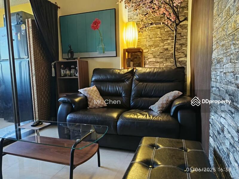For Sale - Condo in the heart of Chiang Mai city, 11th floor, Chiang Mai city view, Chiang Mai