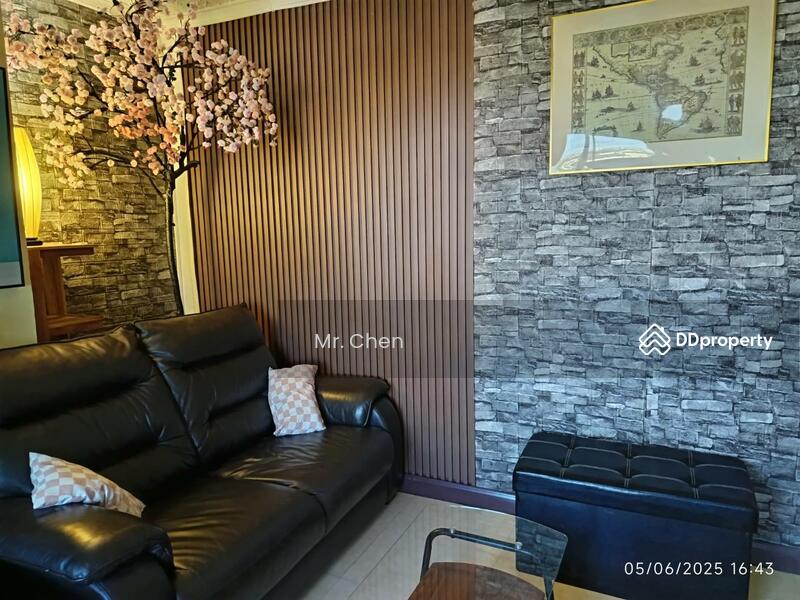 For Sale - Condo in the heart of Chiang Mai city, 11th floor, Chiang Mai city view, Chiang Mai