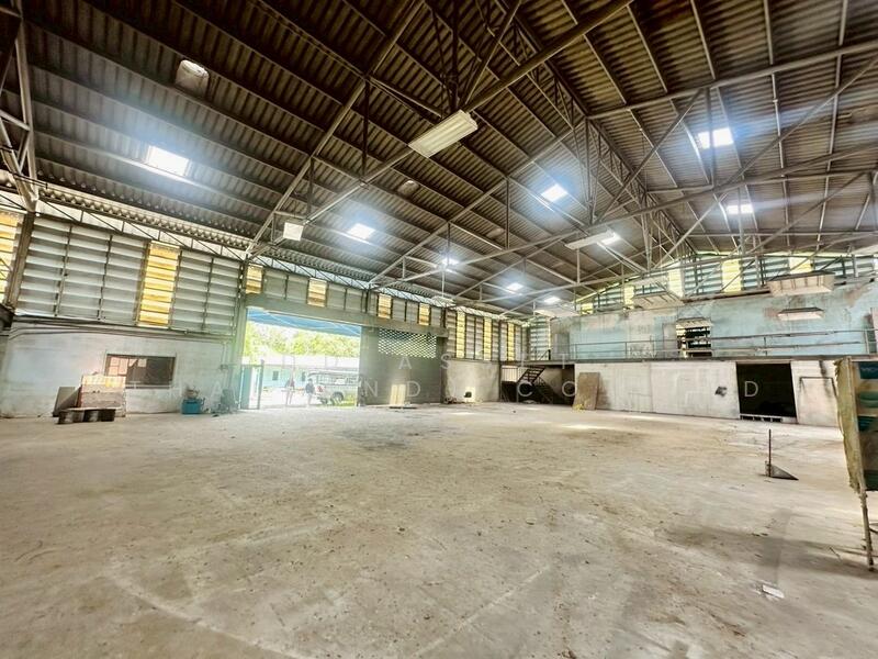 ขาย - ขายโรงงาน หนามแดง ห่างจากถนนศรีนครินทร์ 350 เมตร ใกล้ Mrt ศรีด่าน รหัส : F8030, สมุทรปราการ