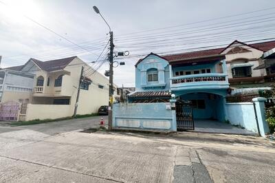 ขาย - ขายบ้าน 2 ชั้น พัฒนาการ 29 ม.เกษรา หลังมุม ต่อเติมแล้ว ทำเลดี, กรุงเทพ