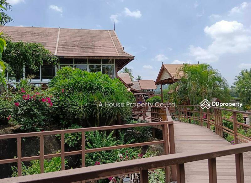 For Sale - Restaurant business for sale with buildings, Ban Nong Kla, Mueang Chonburi, Chon Buri