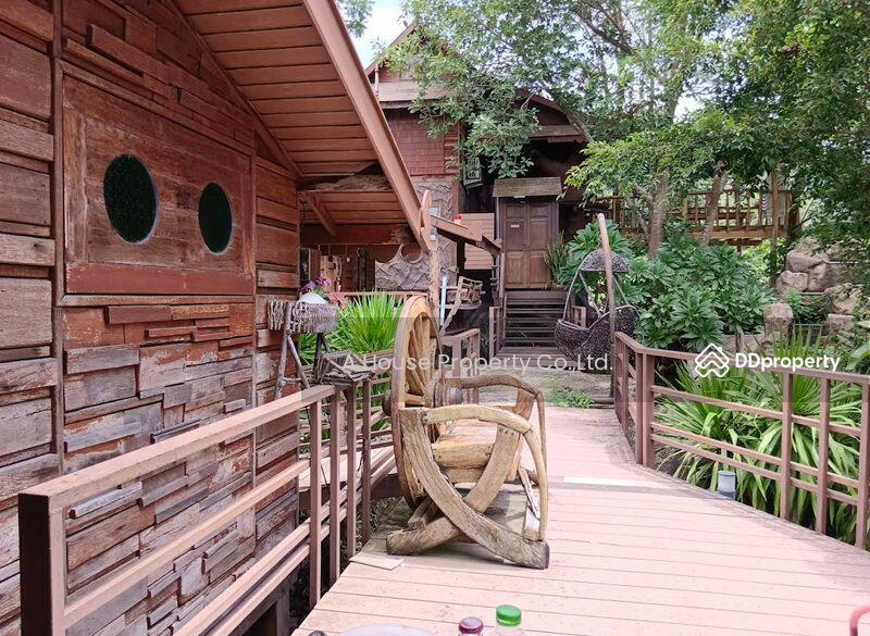 For Sale - Restaurant business for sale with buildings, Ban Nong Kla, Mueang Chonburi, Chon Buri