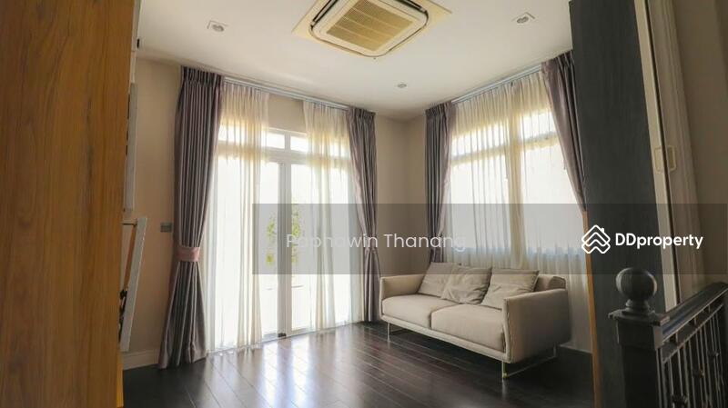For Rent - 4-Bedroom House, Bangkok