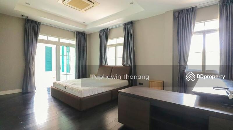 For Rent - 4-Bedroom House, Bangkok