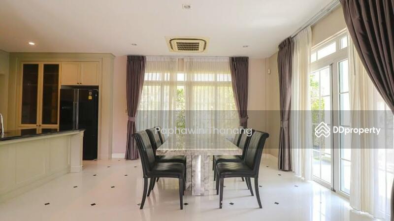 For Rent - 4-Bedroom House, Bangkok
