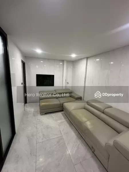 For Rent - For Rent Bangkok Retail Space Sukhumvit BTS Phra Khanong BRE25551, Bangkok