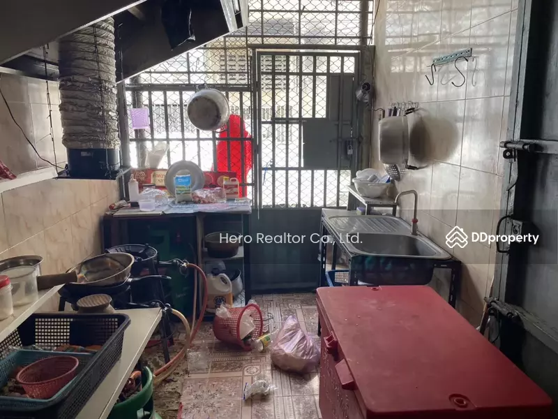 For Rent - For Rent Bangkok Shop House Sukhumvit Khlong Toei BTS Thong Lo BRE25554, Bangkok