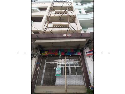 ขาย - ขายอาคารพาณิชย์ 36 ตร.ว. เหมาะทำธุรกิจและลงทุน ทำเลดี เดินทางสะดวก บ้านโป่ง ราชบุรี, ราชบุรี