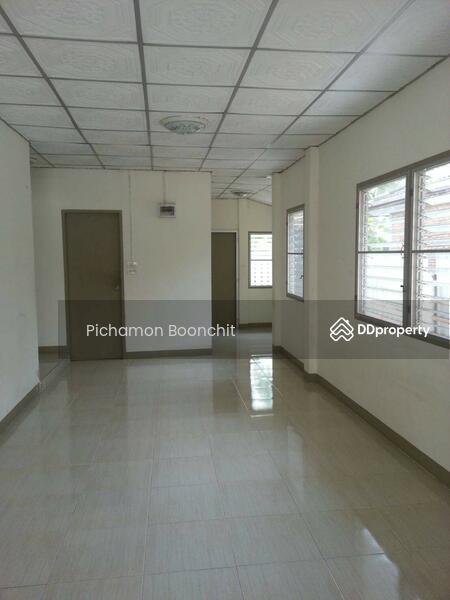 For Sale - 3-Bedroom House, Bangkok
