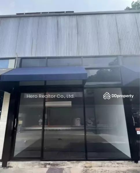 For Rent - For Rent Retail Space Sukhumvit Khlong Toei BTS Phrom Phong BRE25558, Bangkok