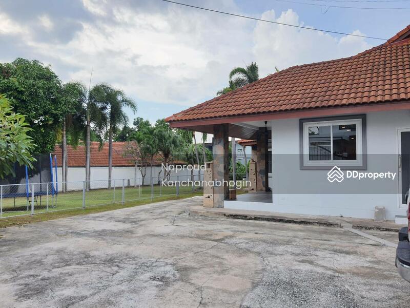 For Rent - 5-Bedroom House, Chon Buri