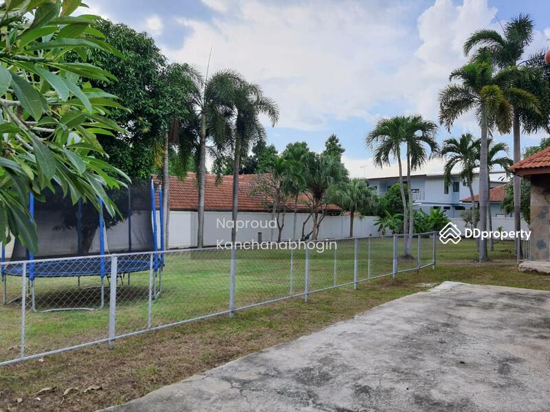 For Rent - 5-Bedroom House, Chon Buri