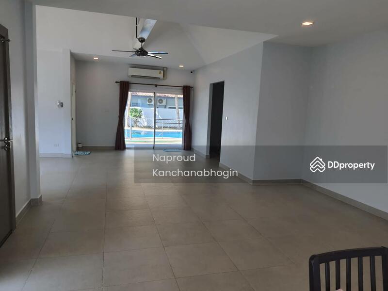 For Rent - 5-Bedroom House, Chon Buri