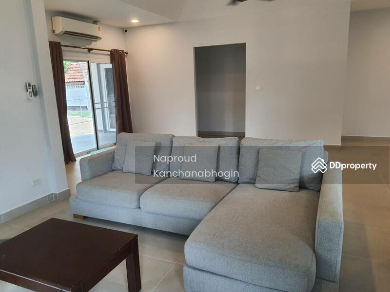 For Rent - 5-Bedroom House, Chon Buri