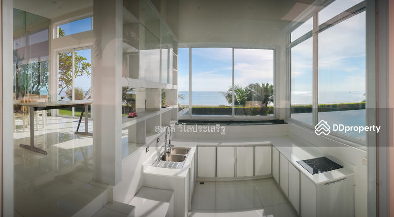 For Sale - Luxury Beachfront Villa 4-Bedrooms With Private Pool At Bang Saphan Yai, Prachuap Khiri Khan