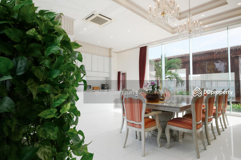 For Sale - Luxury Beachfront Villa 4-Bedrooms With Private Pool At Bang Saphan Yai, Prachuap Khiri Khan