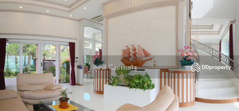 For Sale - Luxury Beachfront Villa 4-Bedrooms With Private Pool At Bang Saphan Yai, Prachuap Khiri Khan